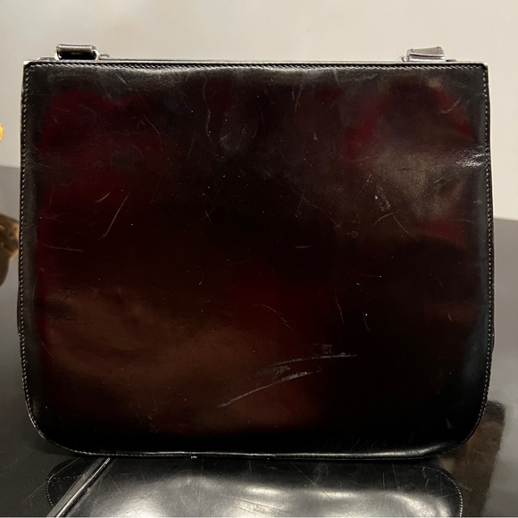 💯 Authentic Salvatore Ferragamo Gancini Vintage Leather Shoulder Bag - Picture 2 of 14